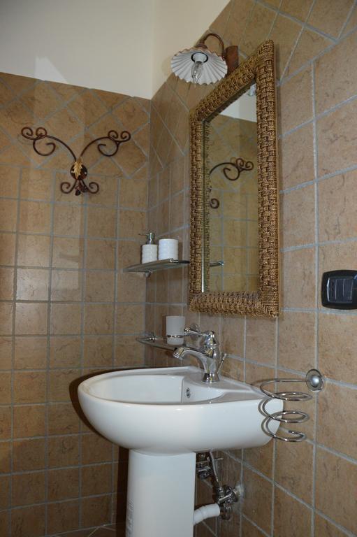 Agriturismo Donna Beatrice Bianco Phòng bức ảnh